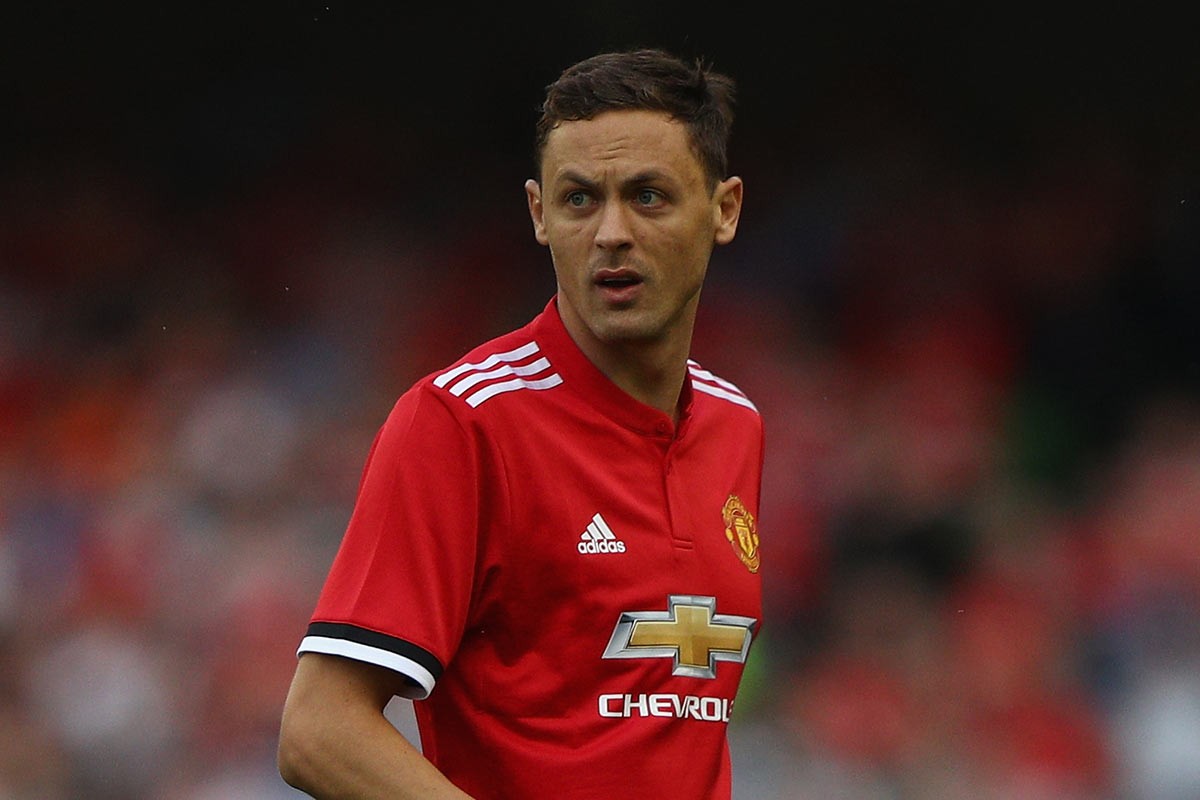 山东泰山队慰问患病小球迷，王大雷与他约定特殊庆祝动作.